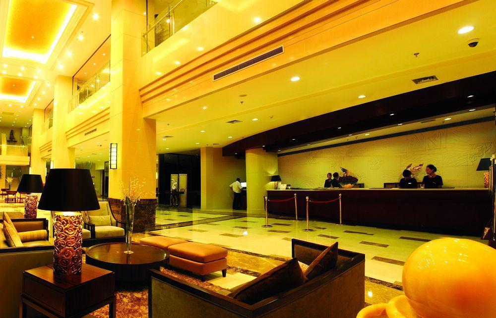 Shanghai Southern Airlines Pearl Hotel Екстериор снимка